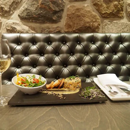 Hotel&Suites Le Dauphin Drummondville-3